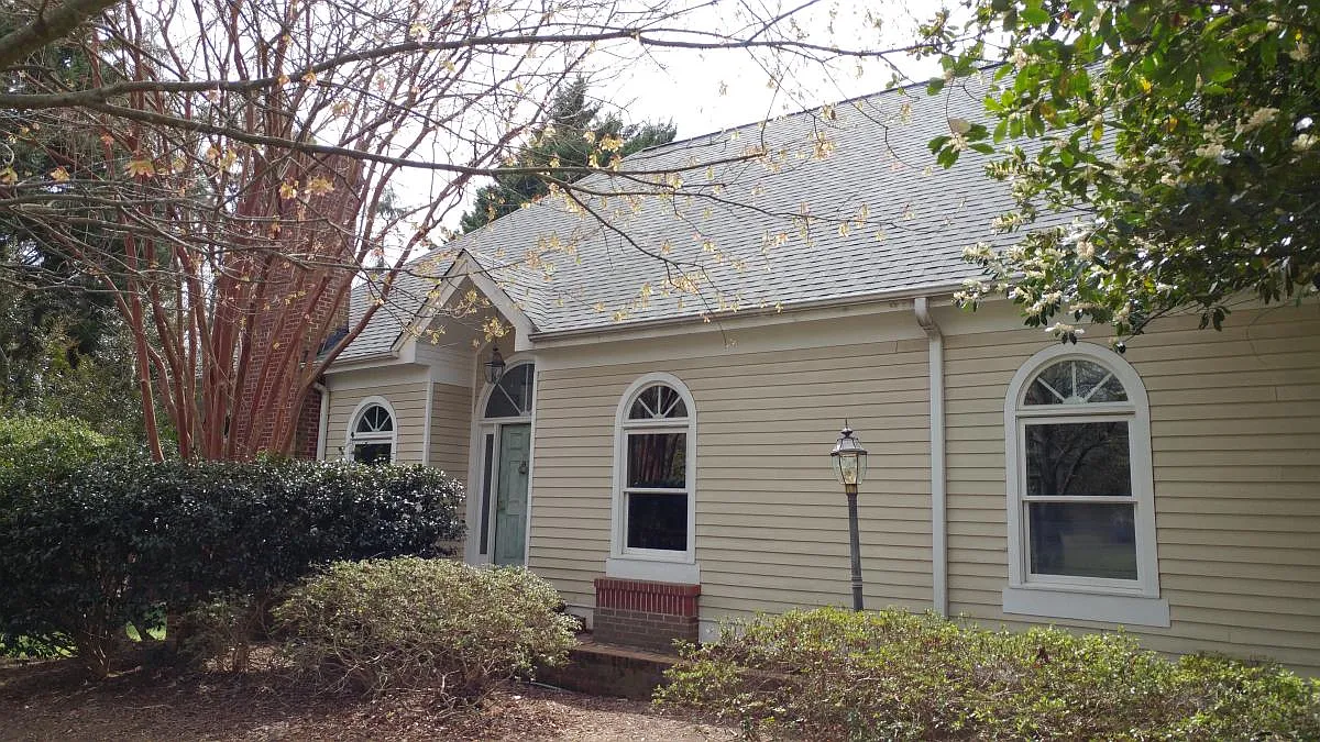 5 bed, 3925 sqft, $7,000 — Photo 3