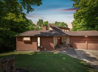 1301 Betty Jane Ln, Amelia, OH 45102