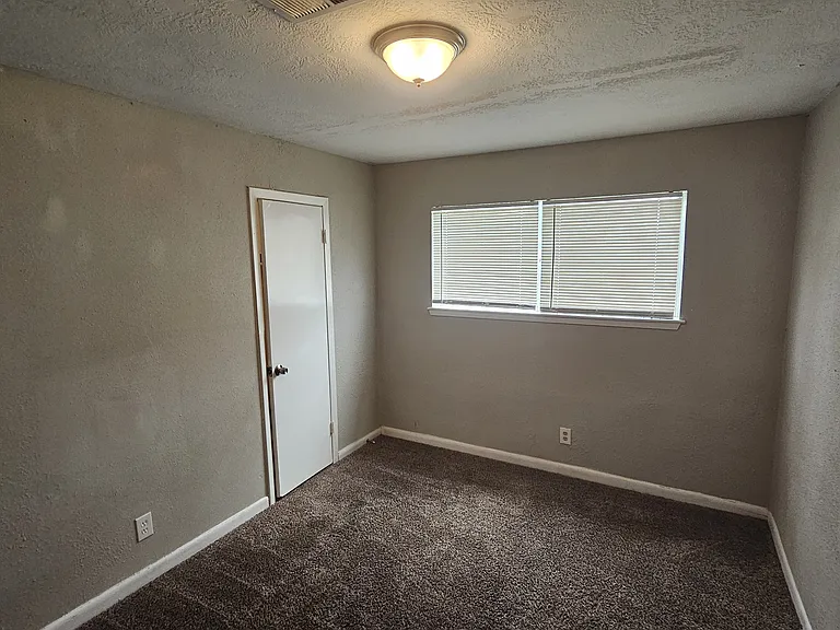 5458 Osprey Dr — Photo 10