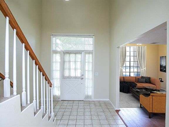 5th image of 9219 Rocky Valley Dr