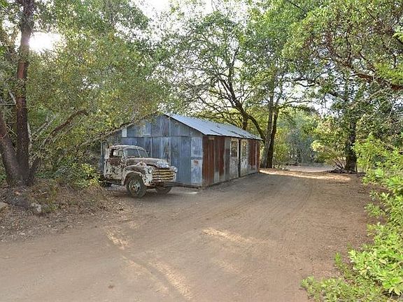 3rd image of 3231 Saint Helena Highway N