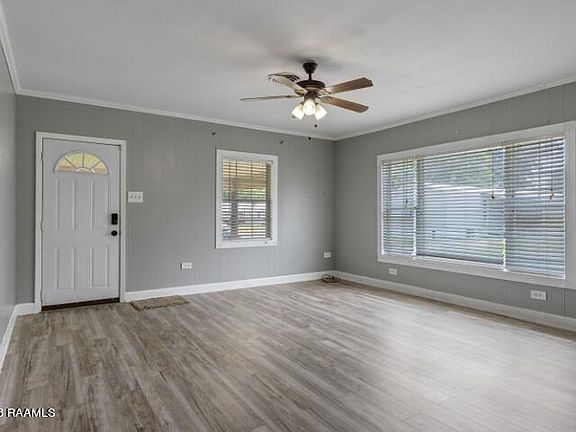 4th image of 501 Putnam Ave