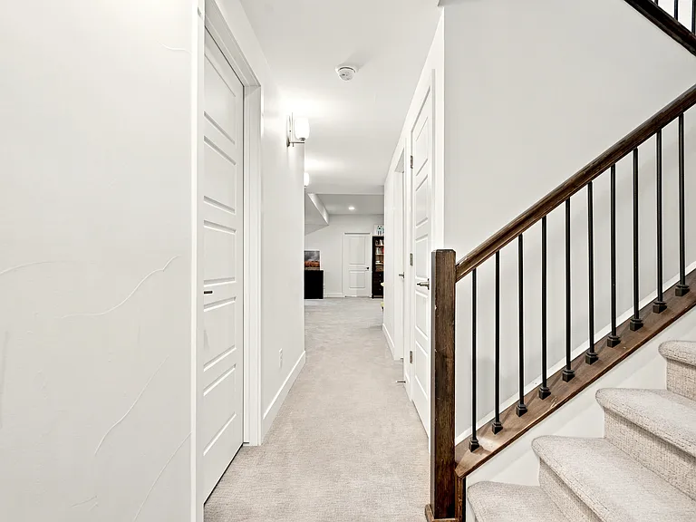 6649 Fern Dr — Photo 28
