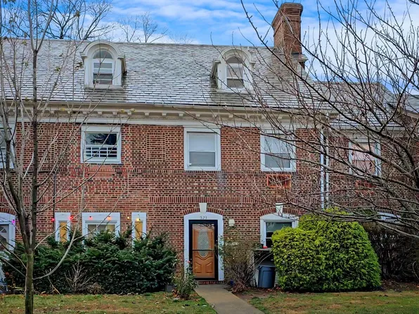 323 Centre Avenue, New Rochelle, NY 10805