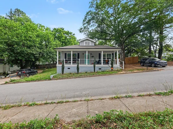 425 E Stallings St, Clayton, NC 27520
