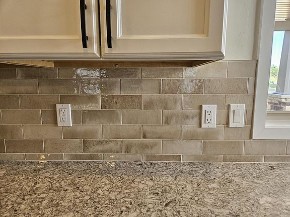 3rd image of 3771 Newcastle Dr