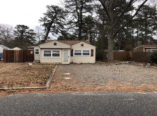 23 Maple St, Waretown, NJ 08758