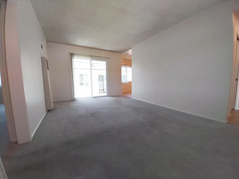 2937 N Garey Ave — Photo 22