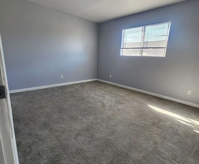 716 Ballantyne St #12 — Photo 13