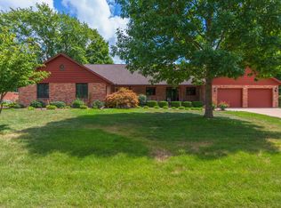 1905 Woodfield Rd, Bloomington, IL 61704