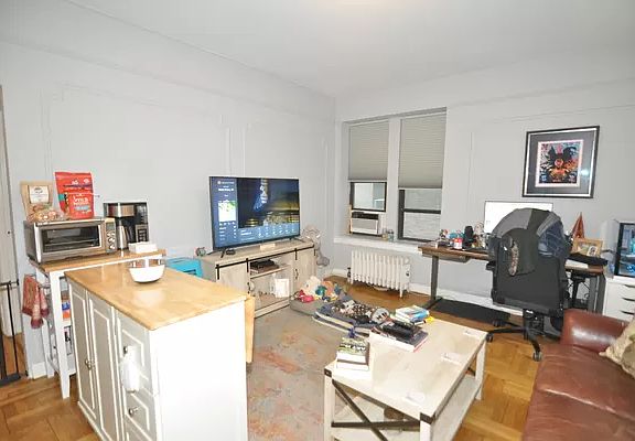 3rd image of 41-42 42nd St #1R