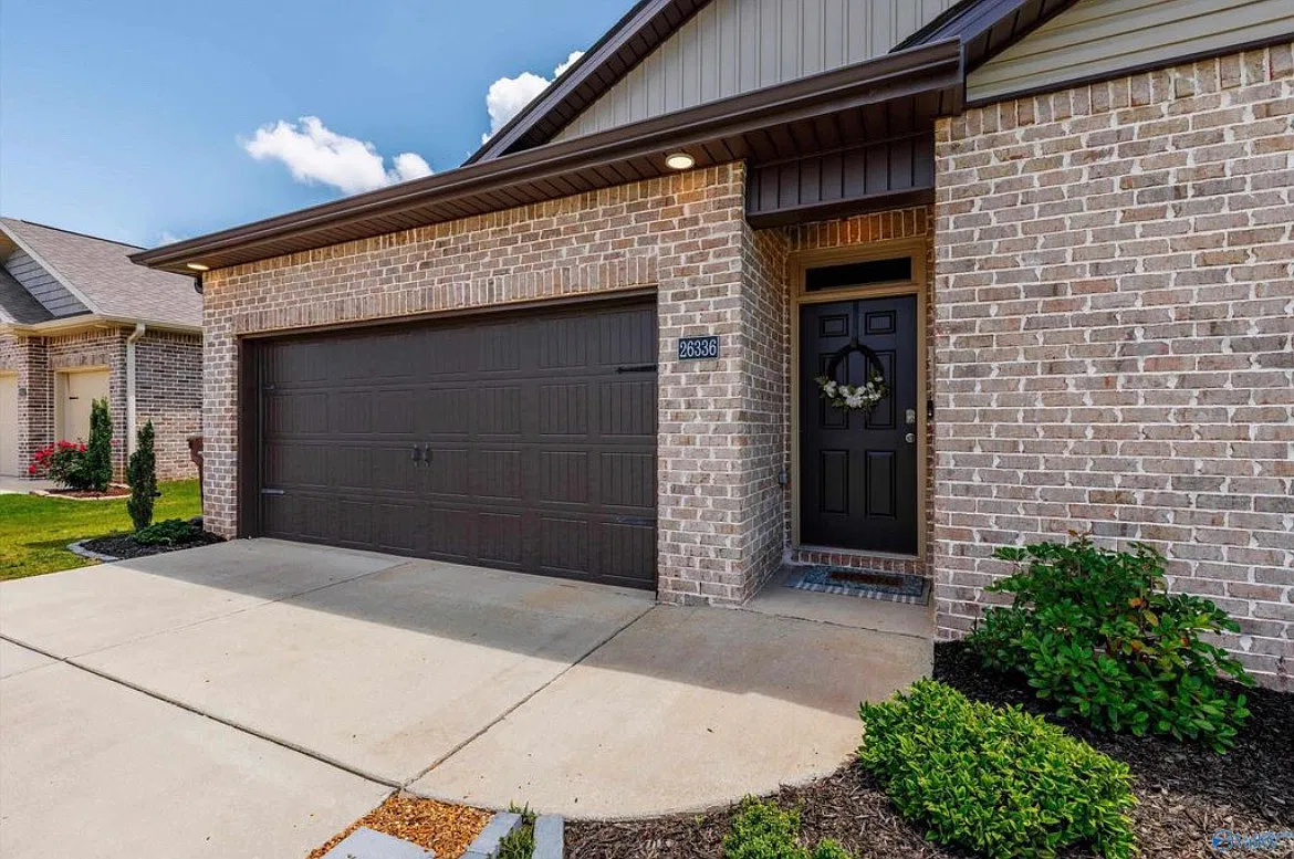 4 bed, 1750 sqft, $1,695 — Photo 2