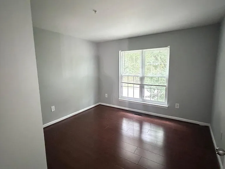 10875 Sherwood Hill Rd — Photo 14