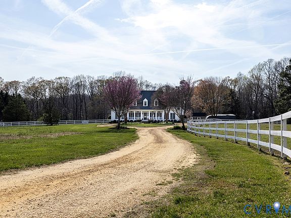 4th image of 8295 Corbin Braxton Ln