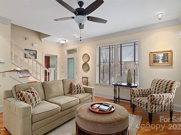 5th image of 59 Bowden Ln