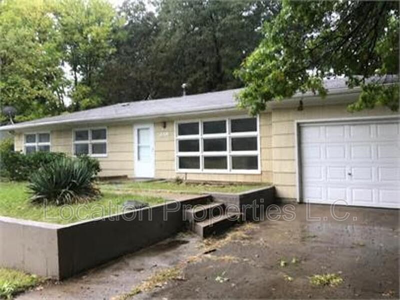 2009 Naismith Dr, Lawrence, KS 66046 Zillow