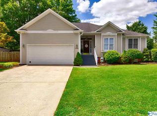 194 Topaz Rd, Huntsville, AL 35810