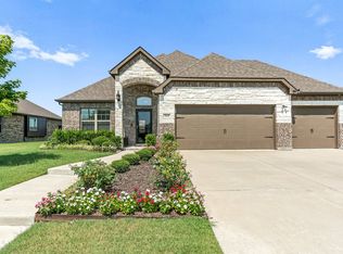 214 Jacaranda Dr, Royse City, TX 75189