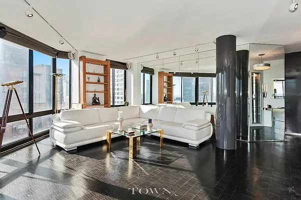 Rented by Town Residential | media 10