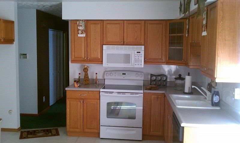2nd image of 604 Willow Springs Dr