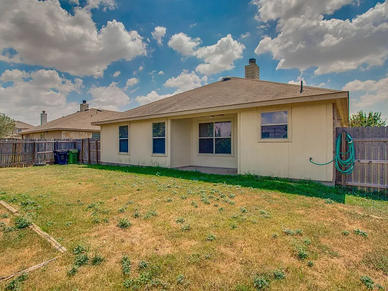 311 Gainer Dr — Photo 32