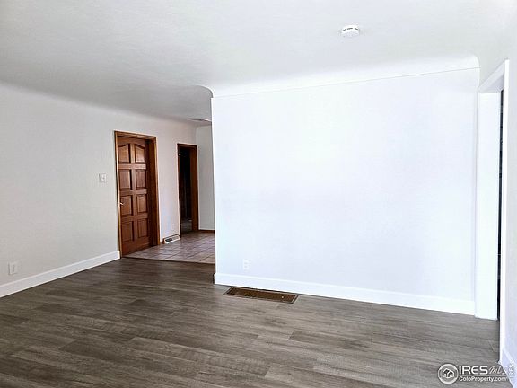 4th image of 2085 Carr St