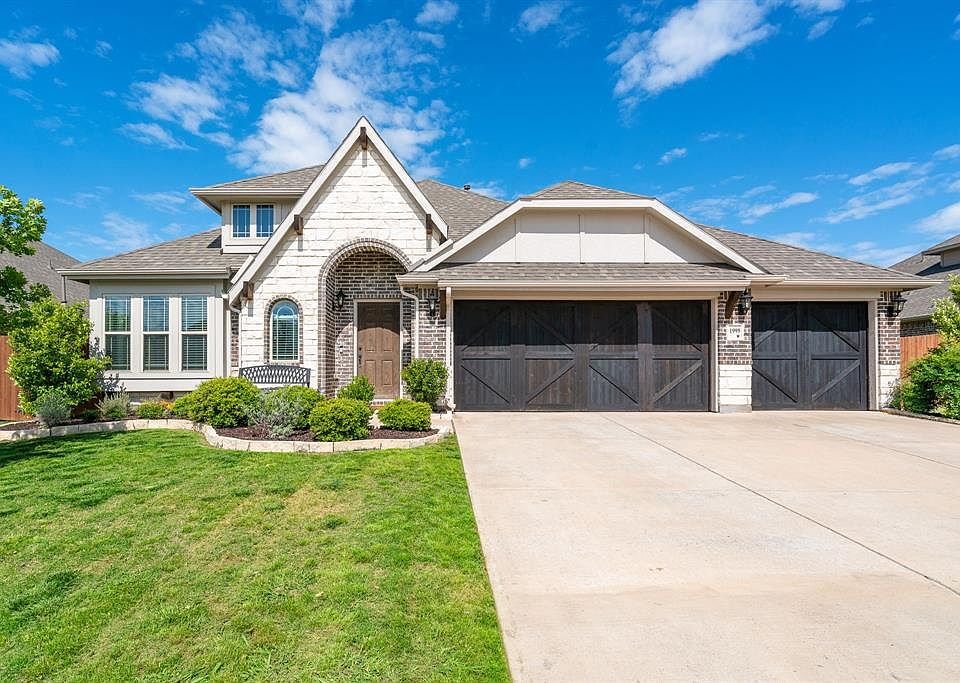 1st image of 1999 Brenham Dr