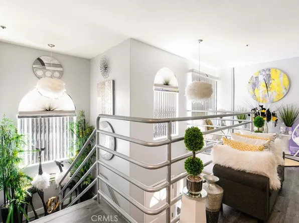 9362 Moonbeam Ave Unit 16, Panorama City, CA 91402