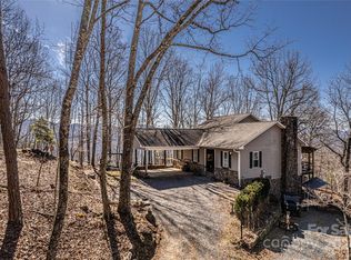 1860 Pigeon Creek Rd, Bryson City, NC 28713
