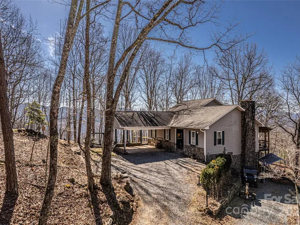 1860 Pigeon Creek Rd, Bryson City, NC 28713