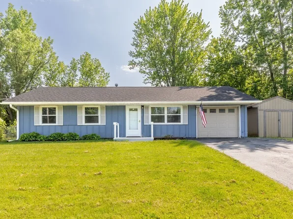115 Christopher Dr, Baldwinsville, NY 13027