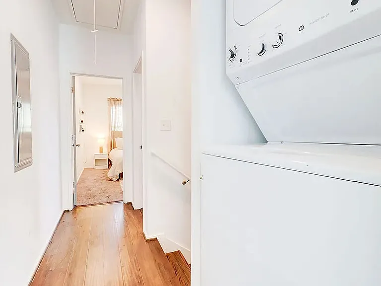 51 Bowen Ave SE — Photo 13
