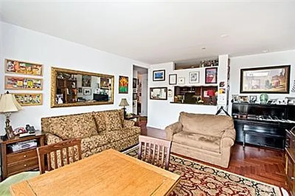 Sold by Trump International Realty | media 19