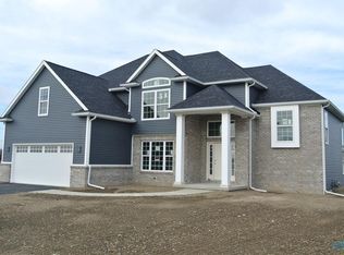 7924 Iron Horse Rd, Monclova, OH 43542