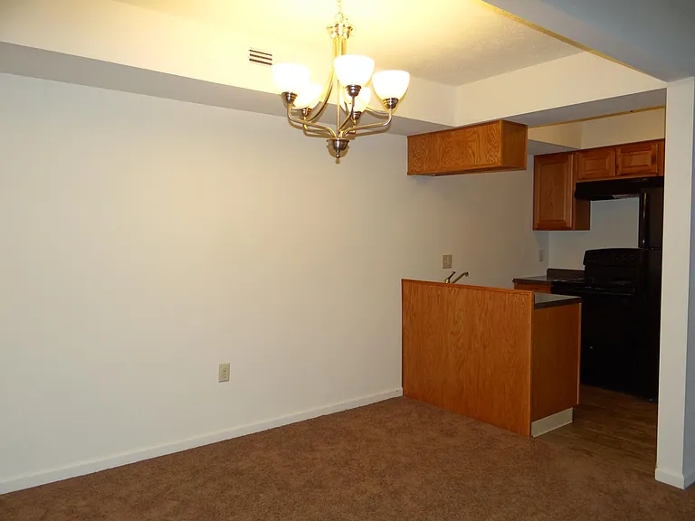 White Oaks Apartments — Photo 16