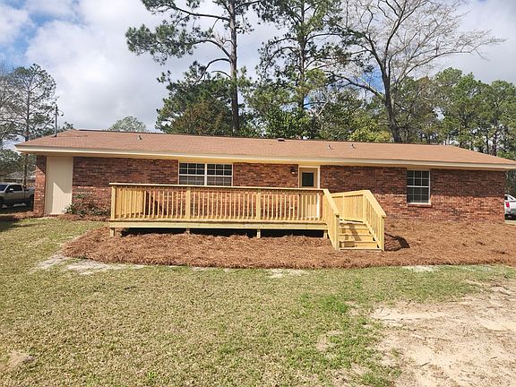 3rd image of 102 Warren Dr