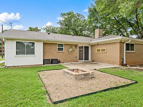 5th image of 217 Glenn Dr