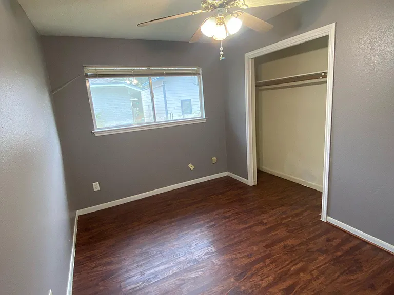 403 Texas St — Photo 8