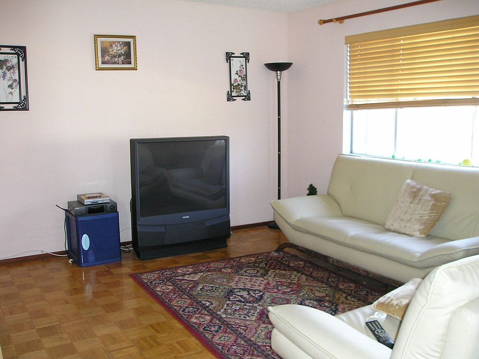 1st image of 359 Junipero Dr APT 4
