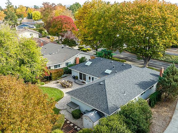 4th image of 4869 Del Valle Pkwy