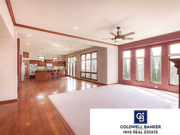 4th image of 10309 Olive Cir