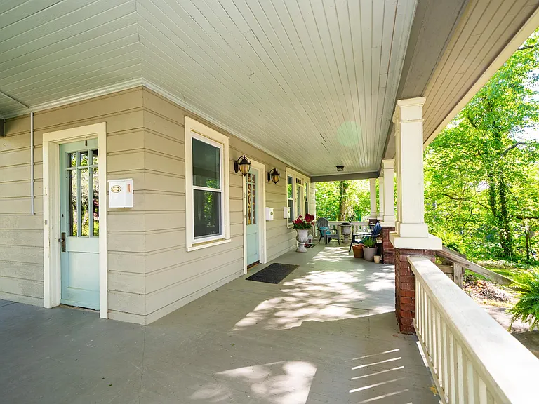 24 Robindale Ave #1 — Photo 20