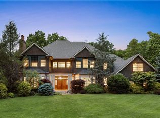 35 Sarles St, Armonk, NY 10504