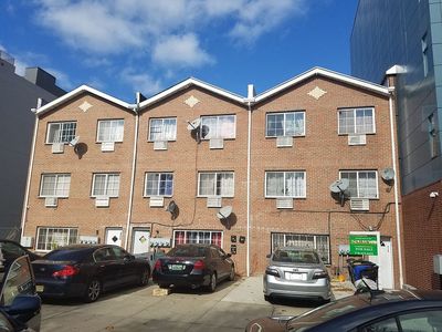 429 Herkimer St, Brooklyn, NY, 11213