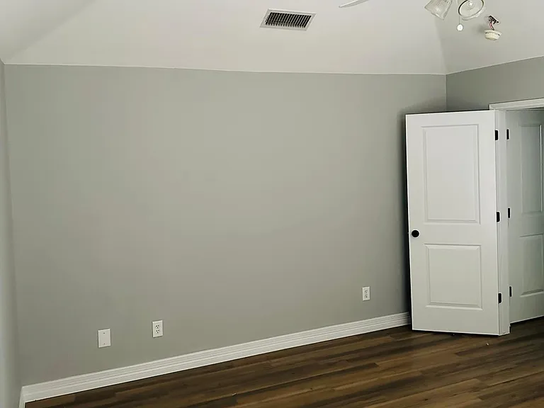 106 Ash Dr — Photo 5