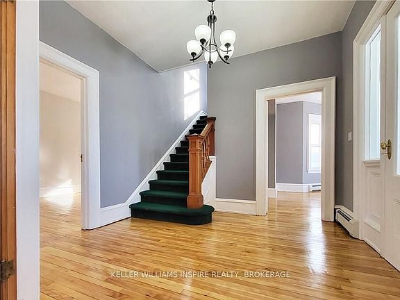 3rd image of 406 Algonquin Ave