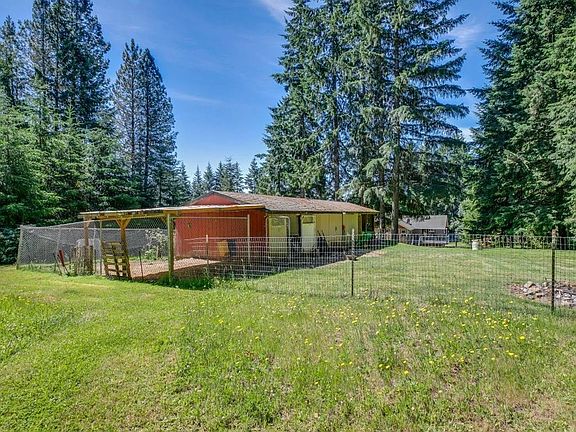 5th image of 26875 NW Bacona Rd