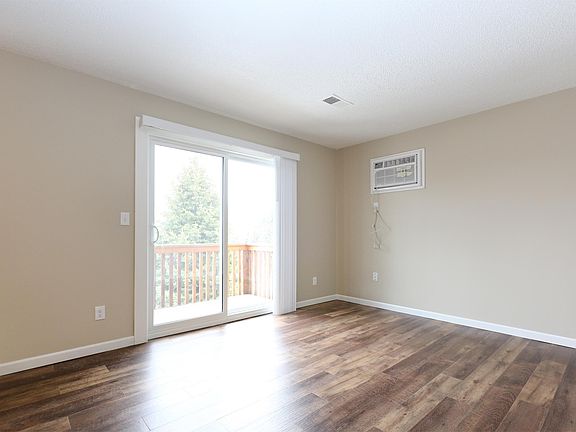 3rd image of 16045 Joplin Ave W #2