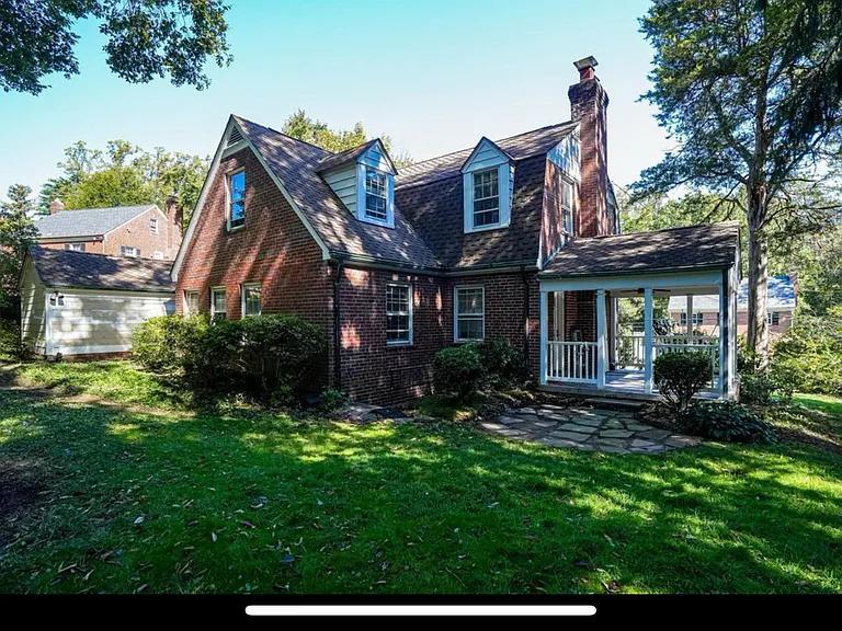 4704 Broad Brook Dr — Photo 18