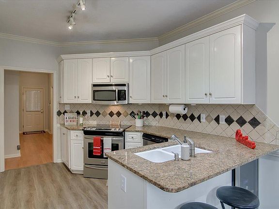 4th image of 4616 Brittany Drive